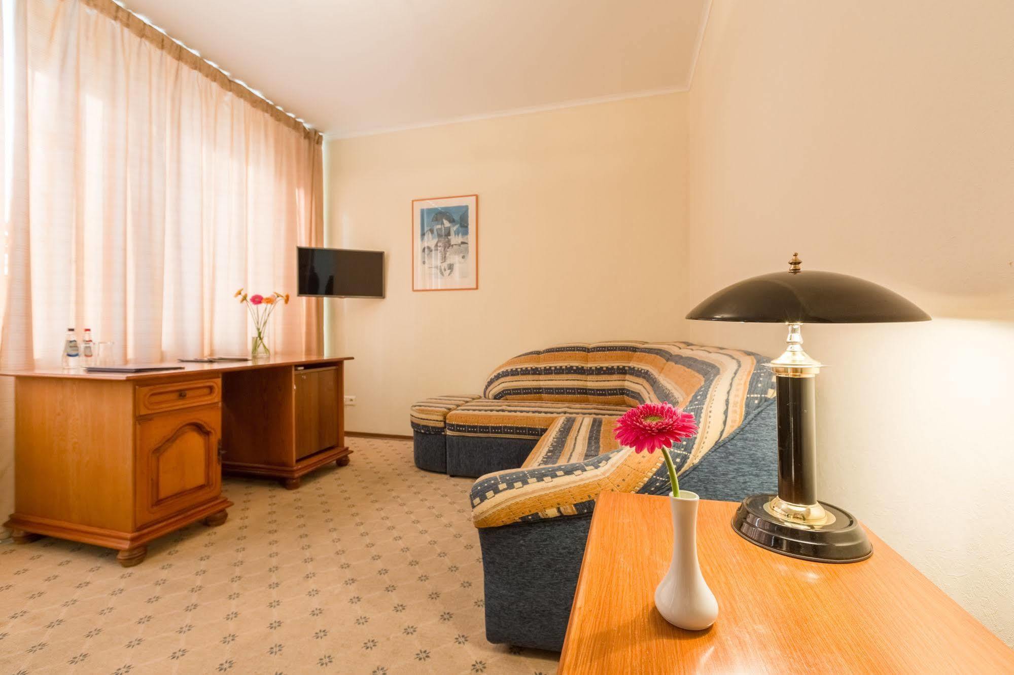 Daina Jurmala Beach Hotel Exterior photo